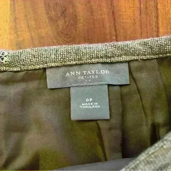 Ann Taylor Earthy Minimalist Corpcore Academic Work Career Wear Mini Skirt. - Picture 3 of 11